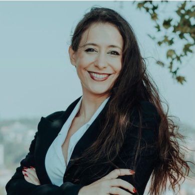 <hr></hr>Leila Postner 
<br>Director, Account Management 